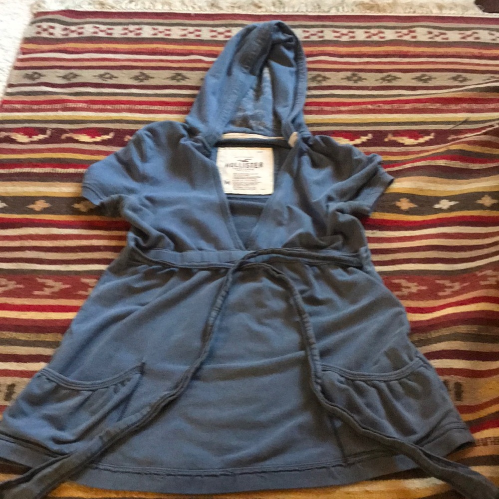 Hollister short sleeved hoodie